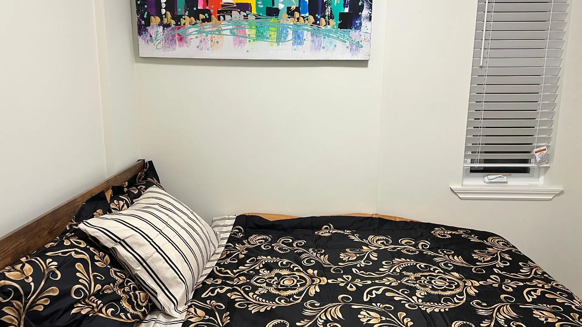 Homestay Stylish City Escape Toronto Canada
